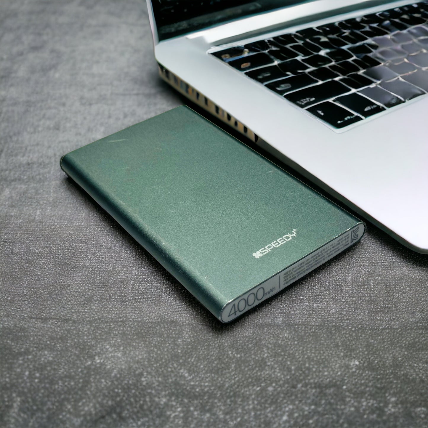 4000mAh and 5000mAh Slim, Portable Power Bank - Fast Charging