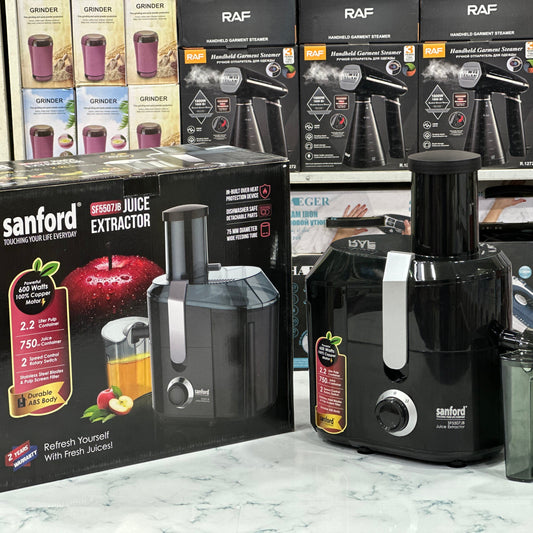 Sanford juice extractor and carrot juicer with its packaging box, showing the product and its components.